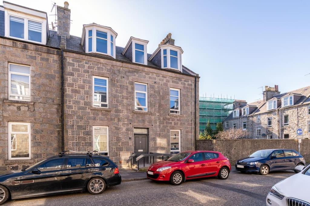 Ferienwohnung West End @ Netflix @ Newly Built Aberdeen Exterior foto